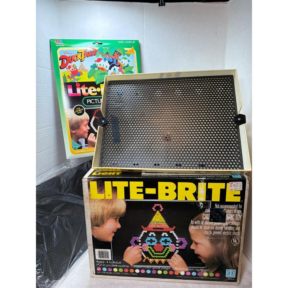 VTG 1981 Lite Brite w Orig Box 92 Blank Refill Guides‎ Disney DuckTales NO PEGS